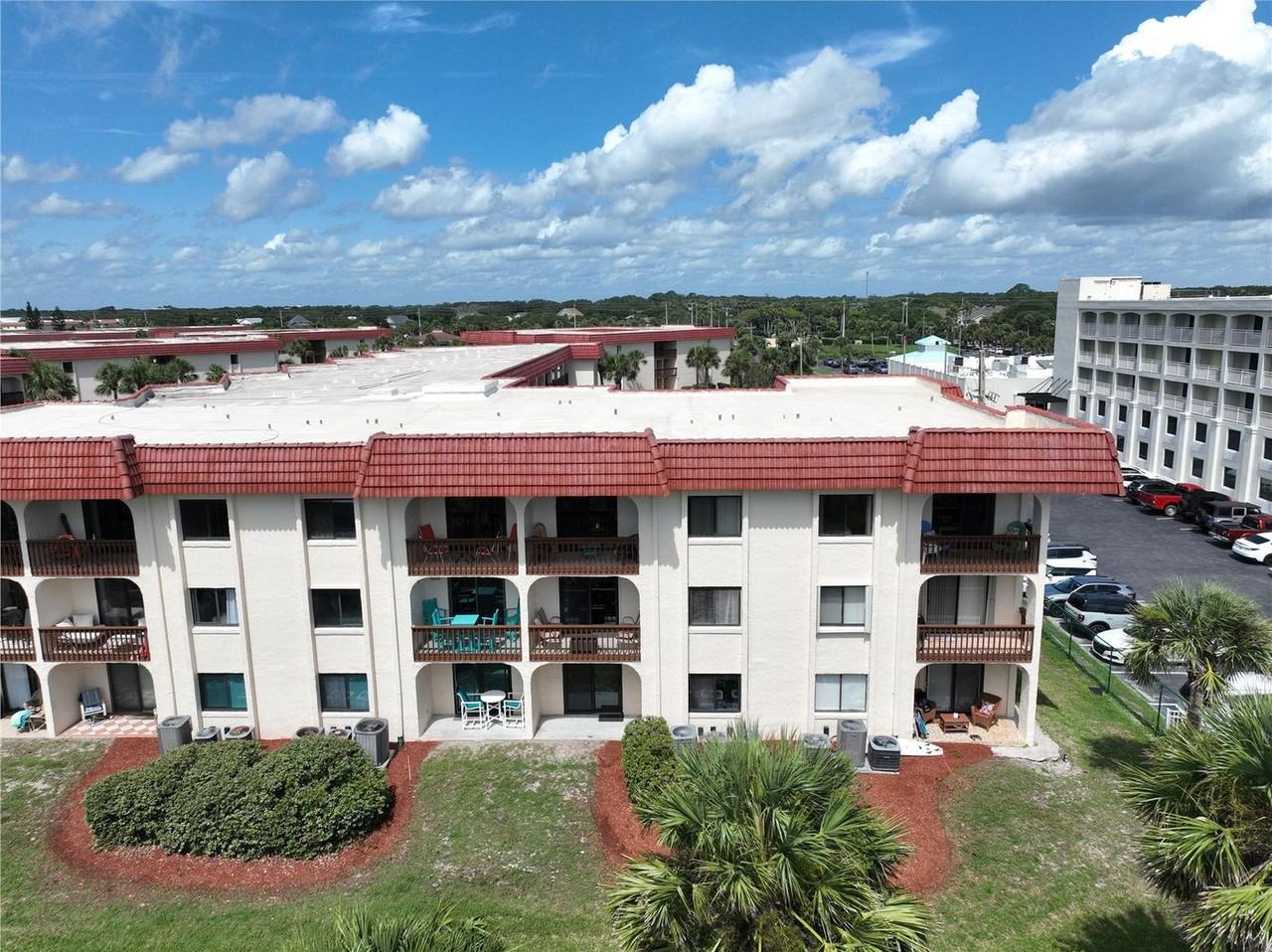 880 Jimmy Buffett Memorial Highway #1259091P - Photo 4 of 46