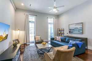 featured image of 1430 Saint Charles Ave