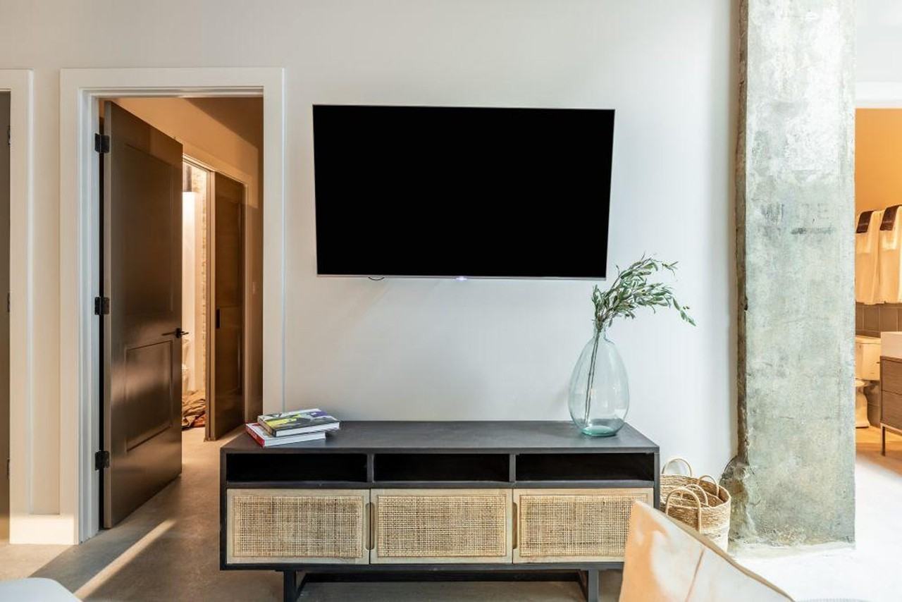 315 Girod Street - Photo 7 of 59