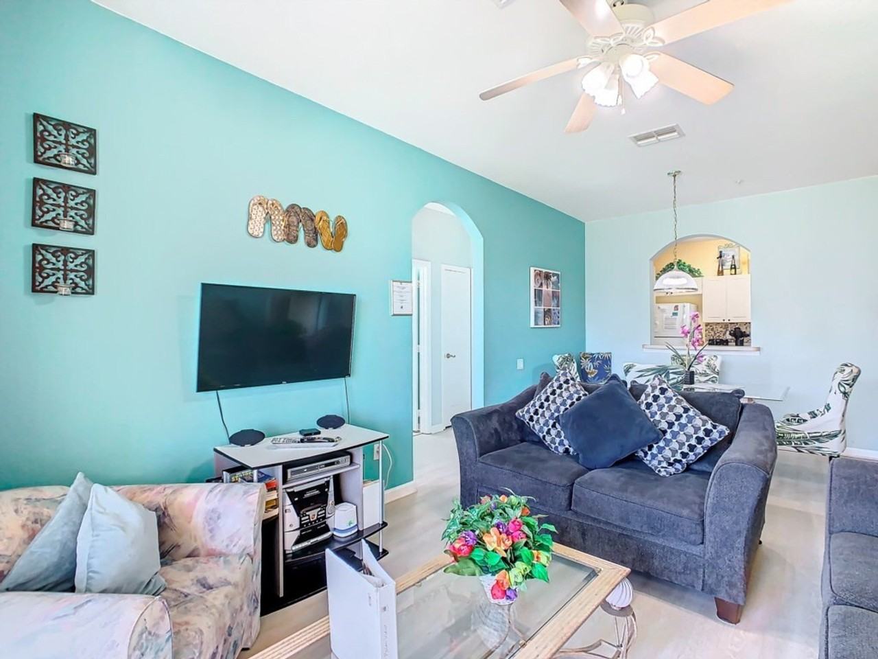 8107 Coconut Palm Way - Photo 4 of 43