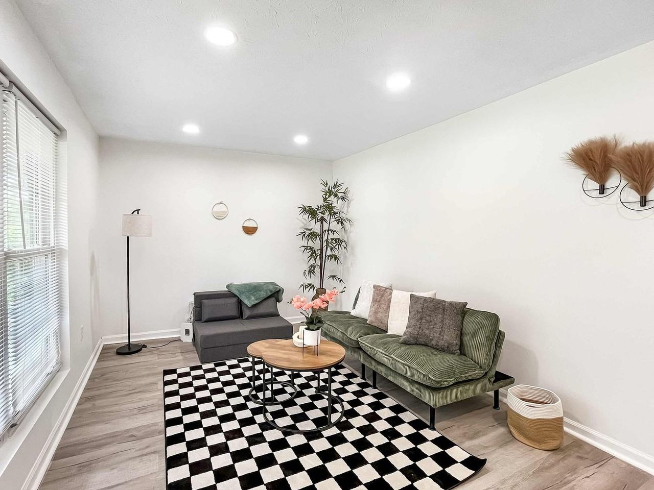 1224 Crawford Way #1291585P - Photo 4 of 21