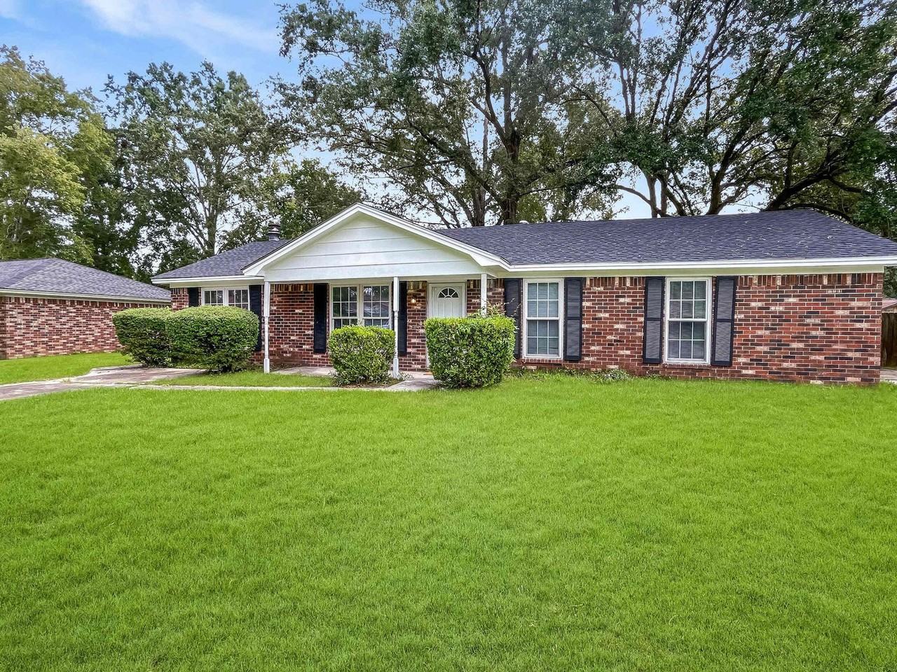 1224 Crawford Way #1291585P - Photo 5 of 21