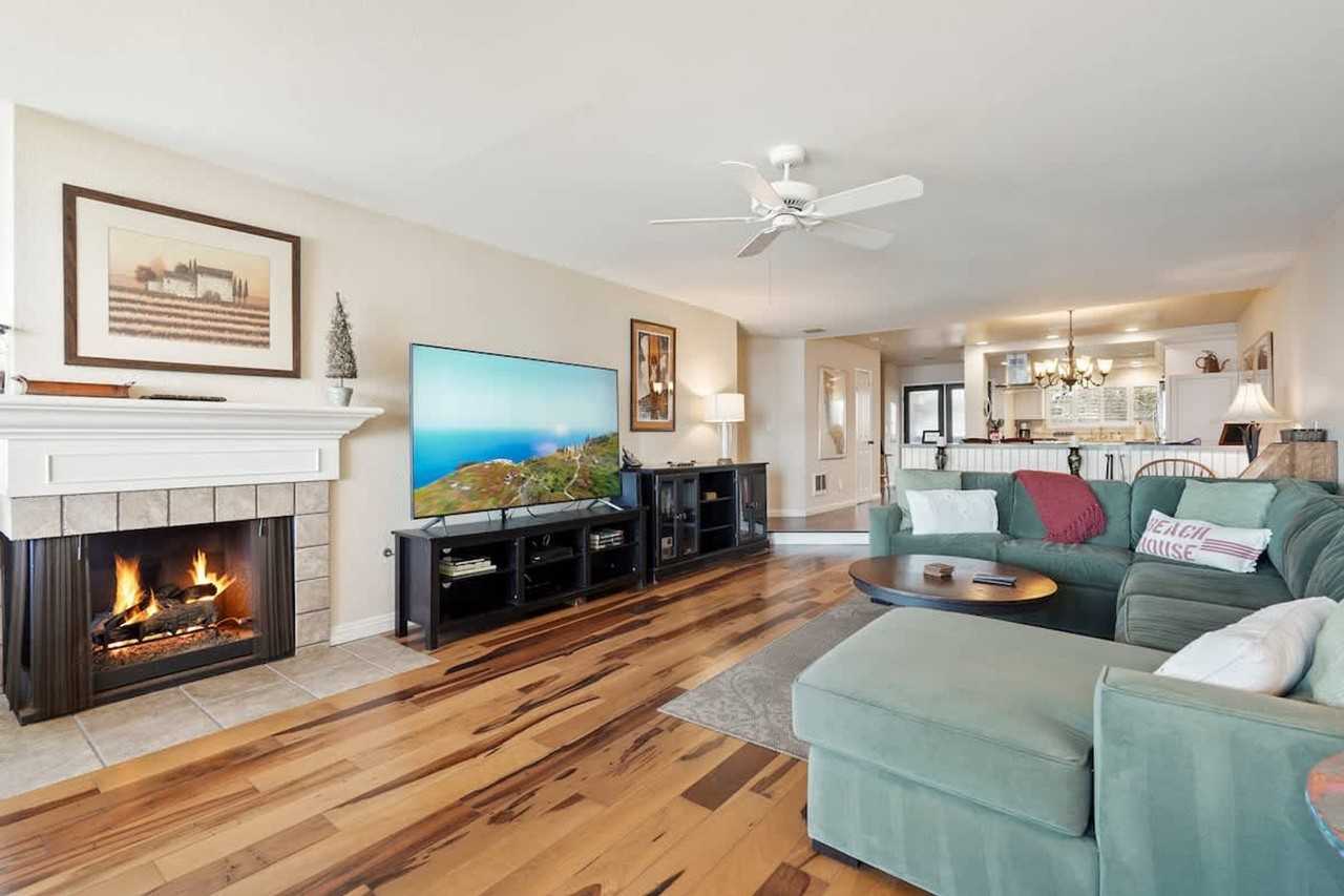 239 S Helix Ave #1292599P - Photo 2 of 37