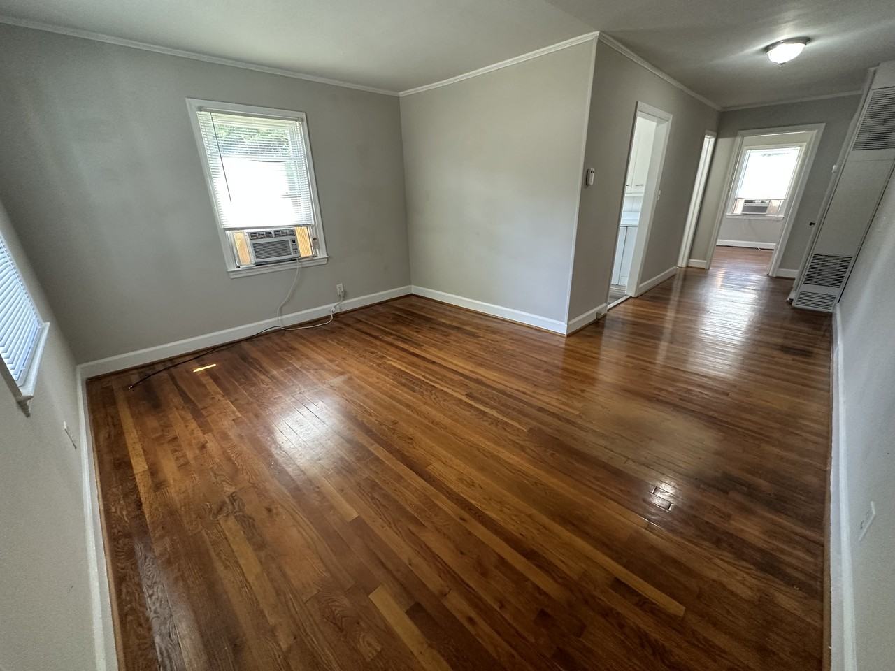 100 Shady Blvd - Photo 3 of 12