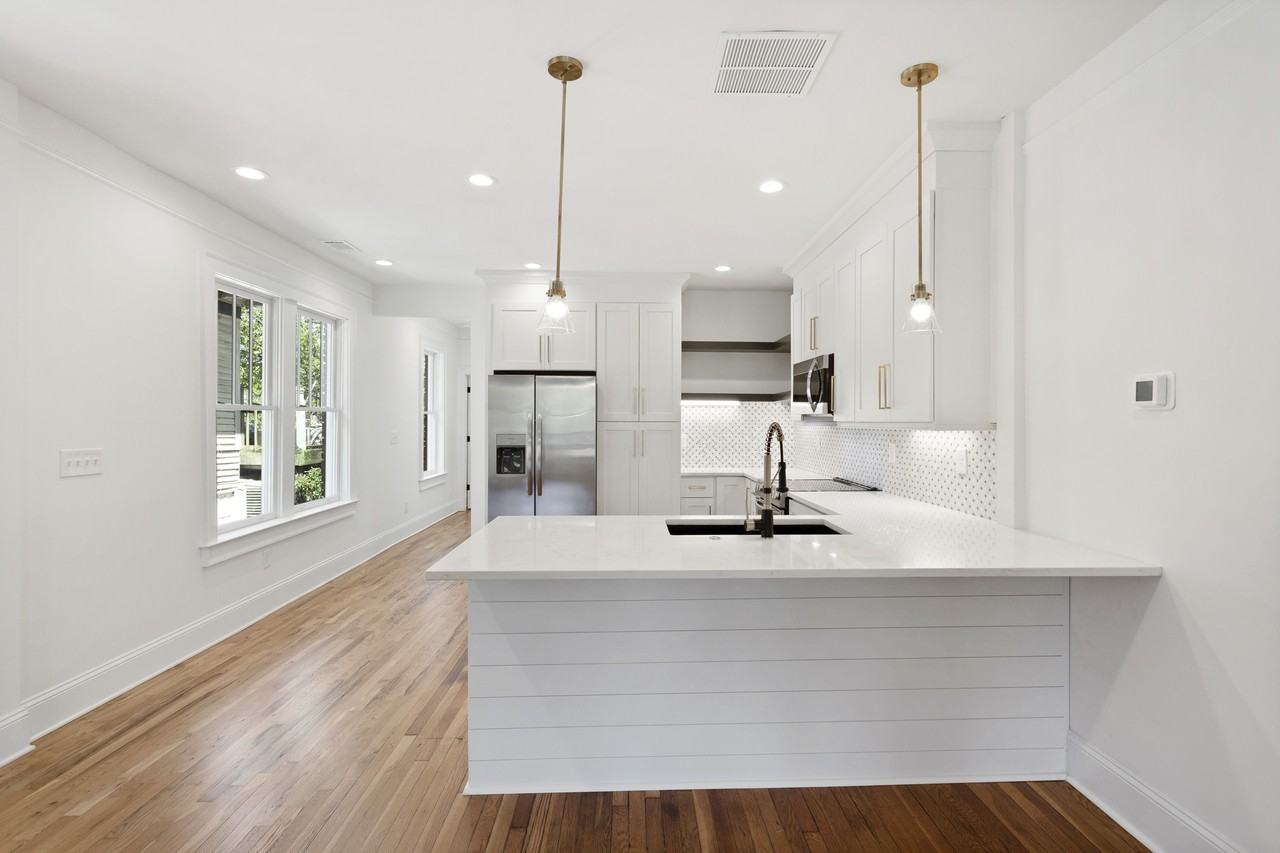 512 Ralph Mcgill Blvd Ne #1 - Photo 3 of 12