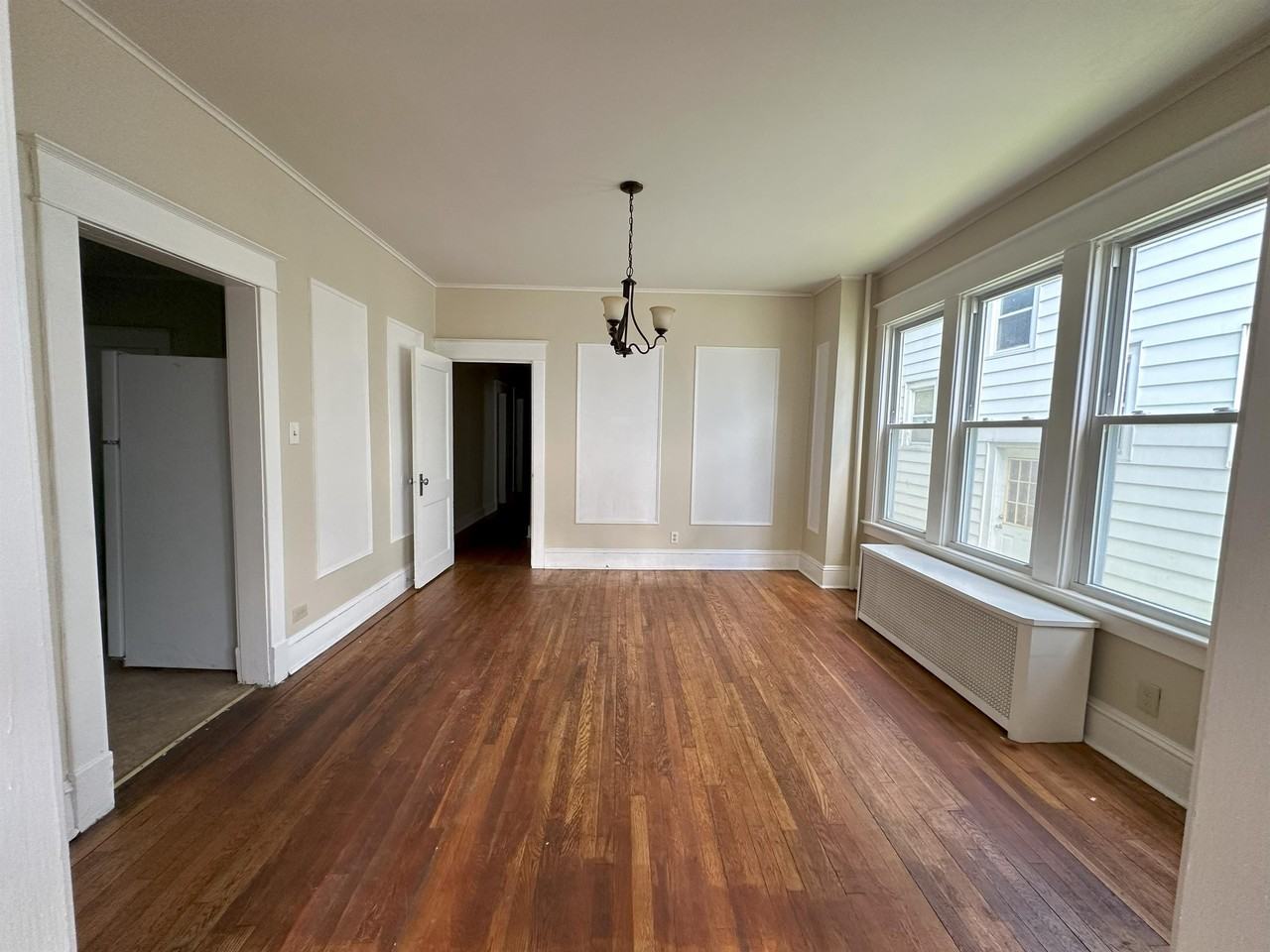 441 Ontario St #1 - Photo 4 of 17