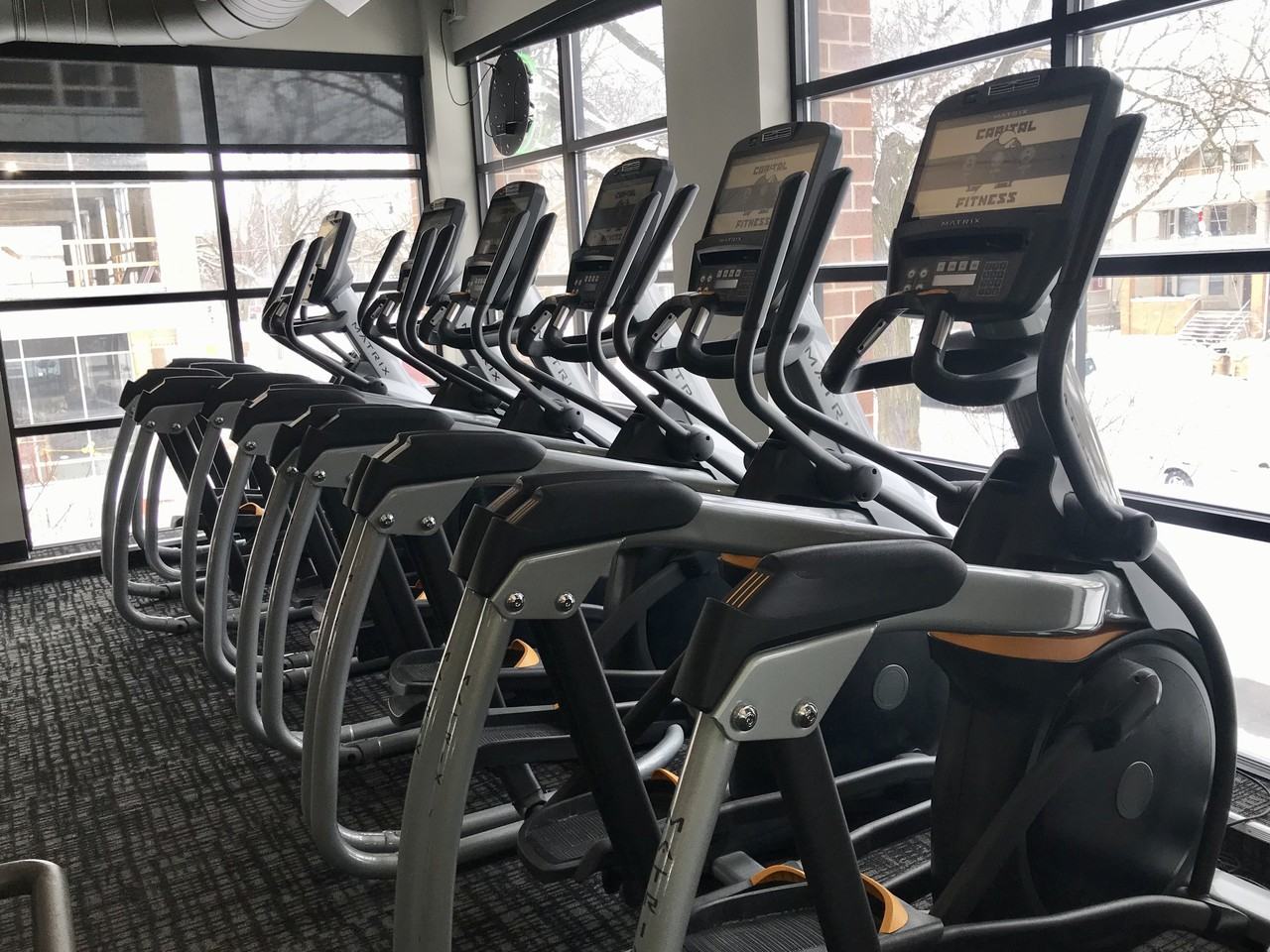 Washington Plaza - Photo 7 of 8