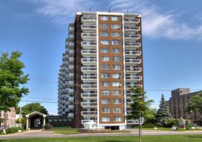 30 Chemin du Bord du Lac Lakeshore - Photo 1 of 1