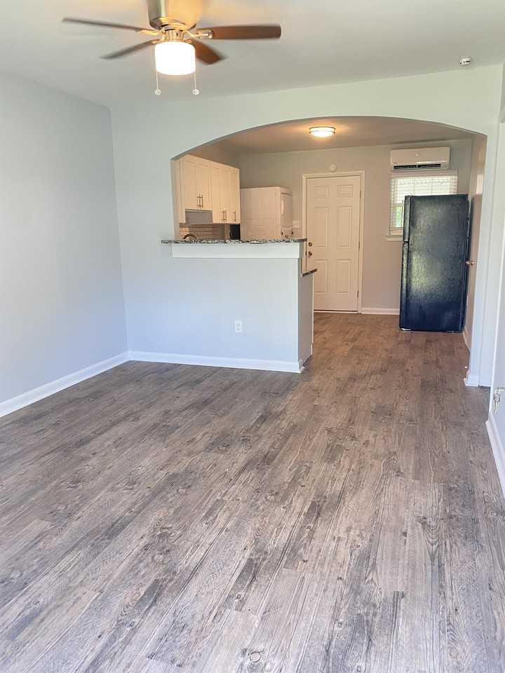 18272 Sidney Ave #4 - Photo 4 of 16