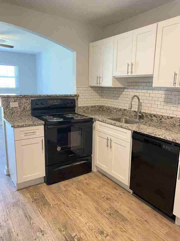 18272 Sidney Ave #4 - Photo 6 of 16