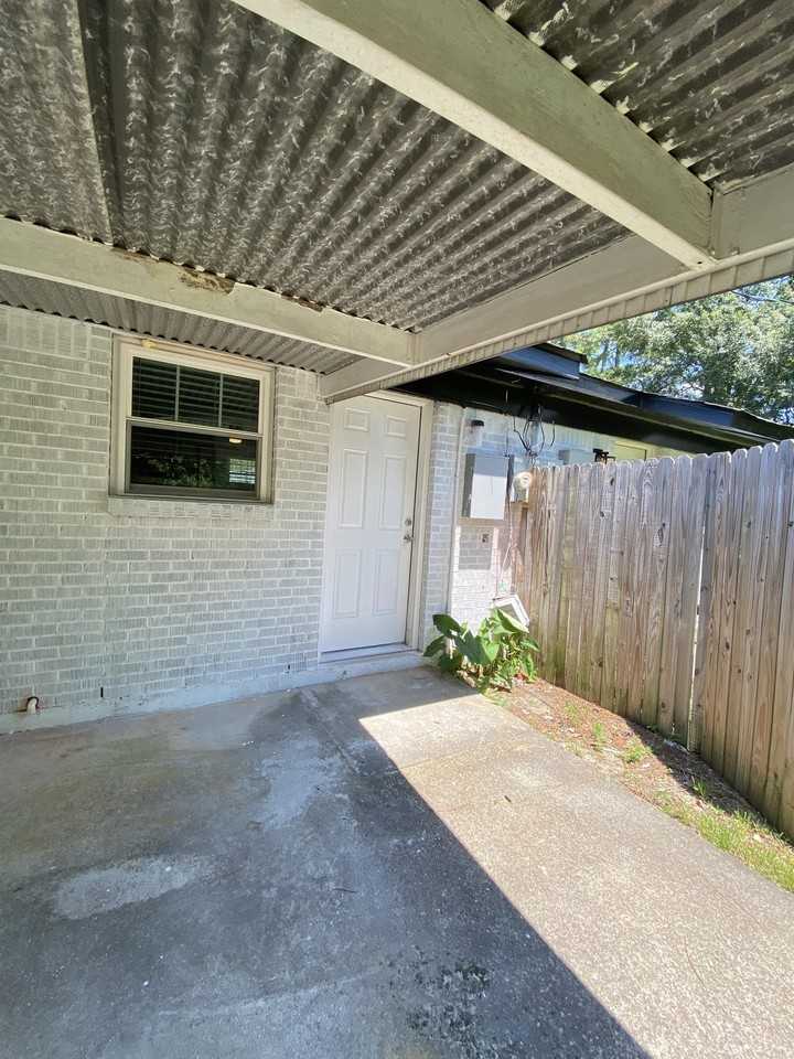 18272 Sidney Ave #4 - Photo 5 of 16