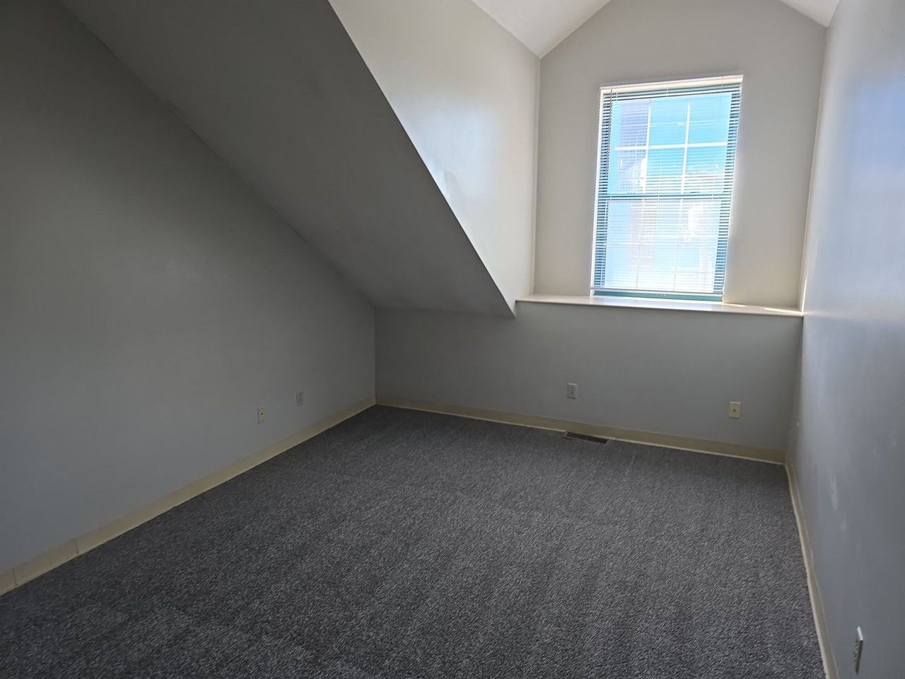 519 North Dill Street #6 - Photo 5 of 11