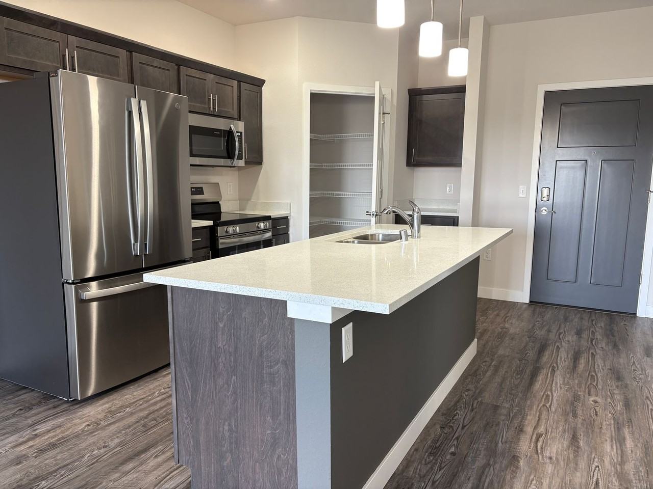 Brand new, state - Photo 4 of 33