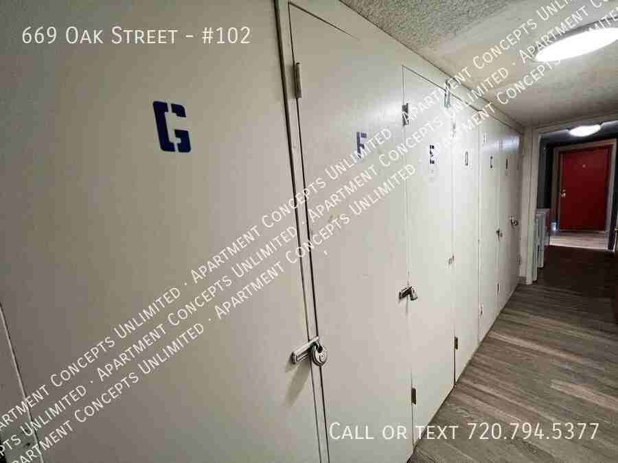 669 Oak St #102 - Photo 3 of 35