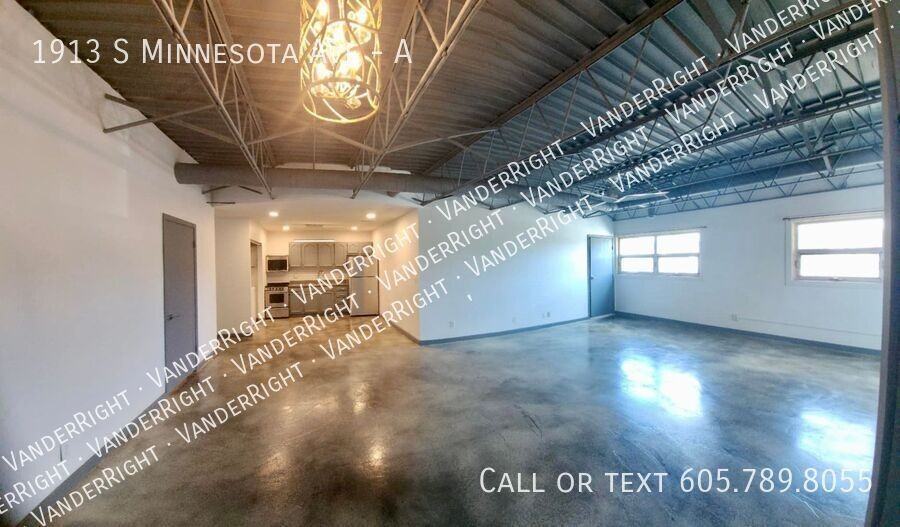1913 S Minnesota Ave #A - Photo 2 of 20