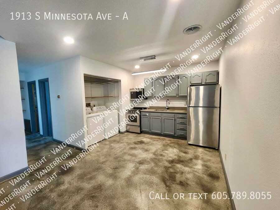 1913 S Minnesota Ave #A - Photo 7 of 20