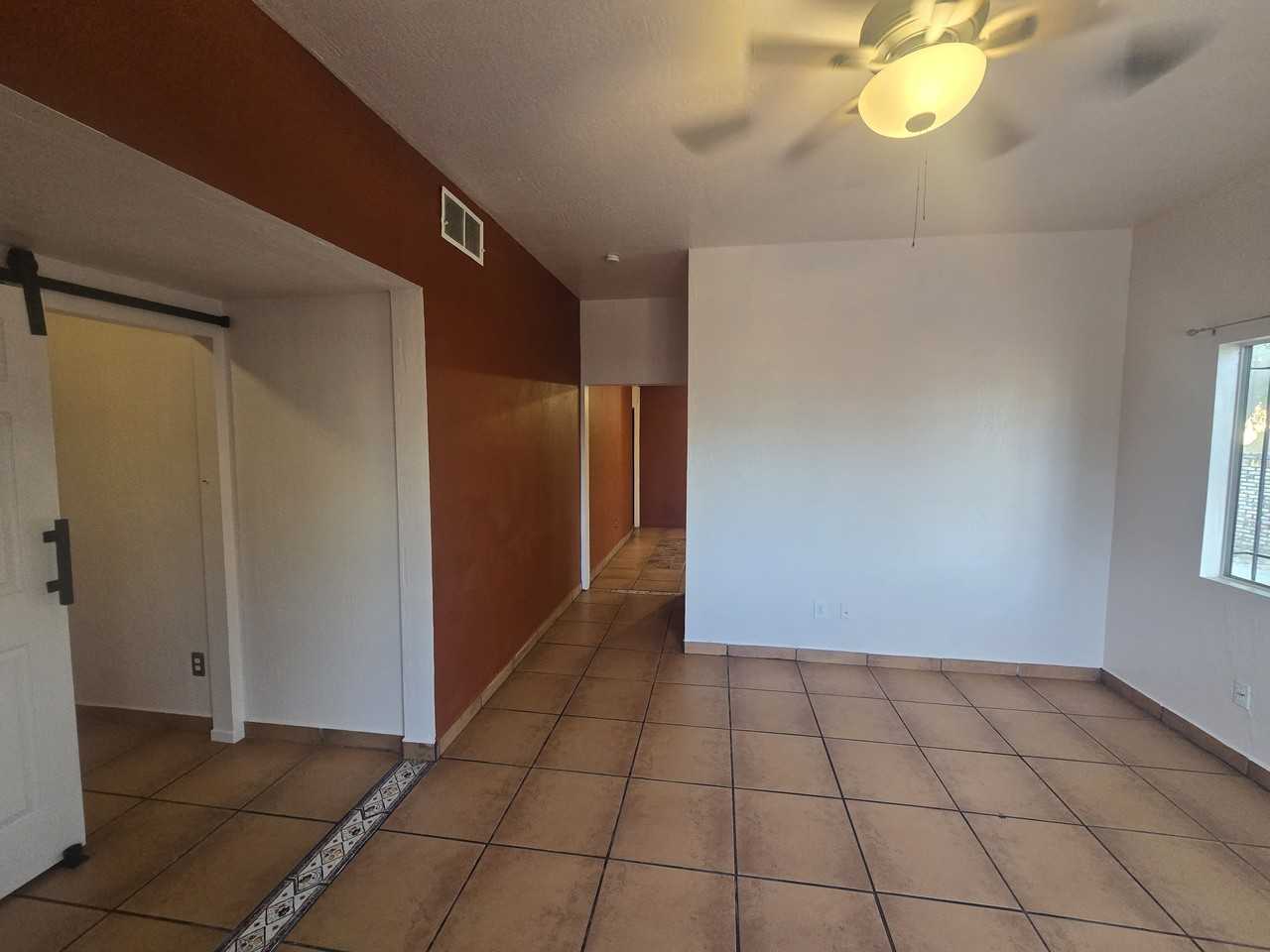 2202 West 3rd Street - Photo 3 of 29