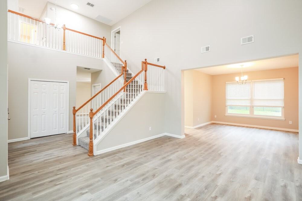 179 Greenfield Dr - Photo 6 of 17