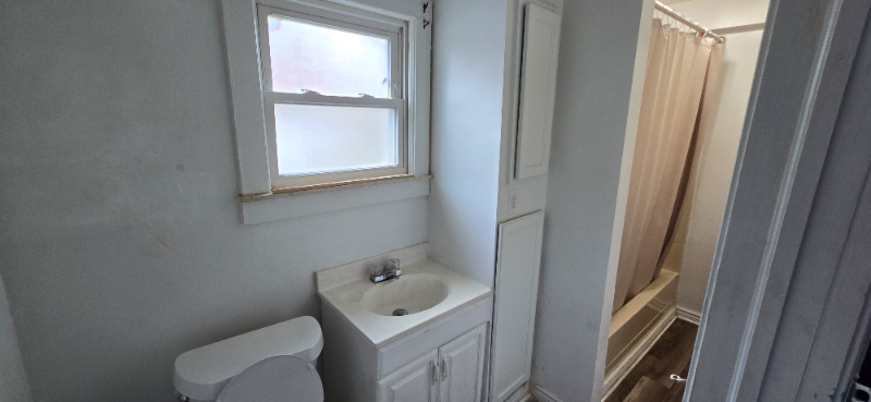 3748 15th St - Photo 3 of 6