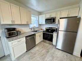 736 Maple Dr - Photo 1 of 1