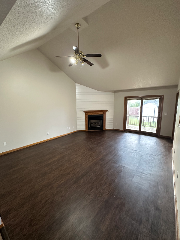 327 Turf Ln - Photo 2 of 9