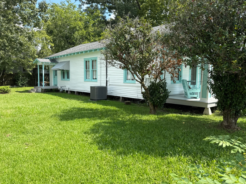 416 Voorhies Street - Photo 2 of 11