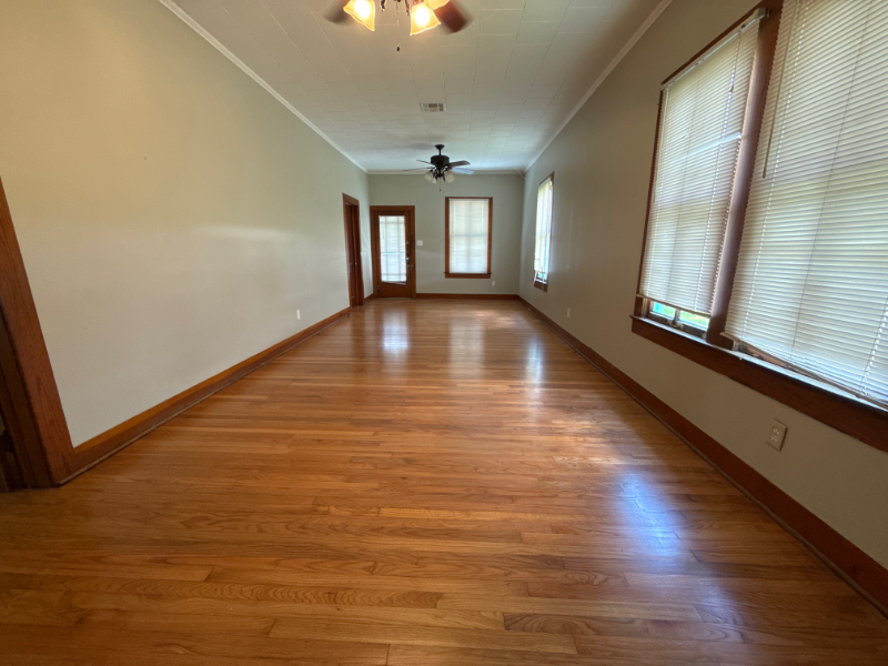 416 Voorhies Street - Photo 3 of 11