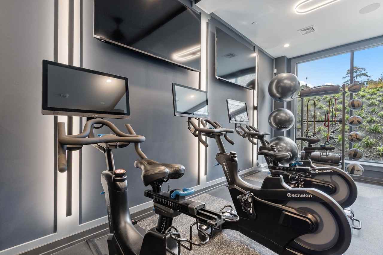 Presidential Gardens at Manchester - Photo 4 of 50