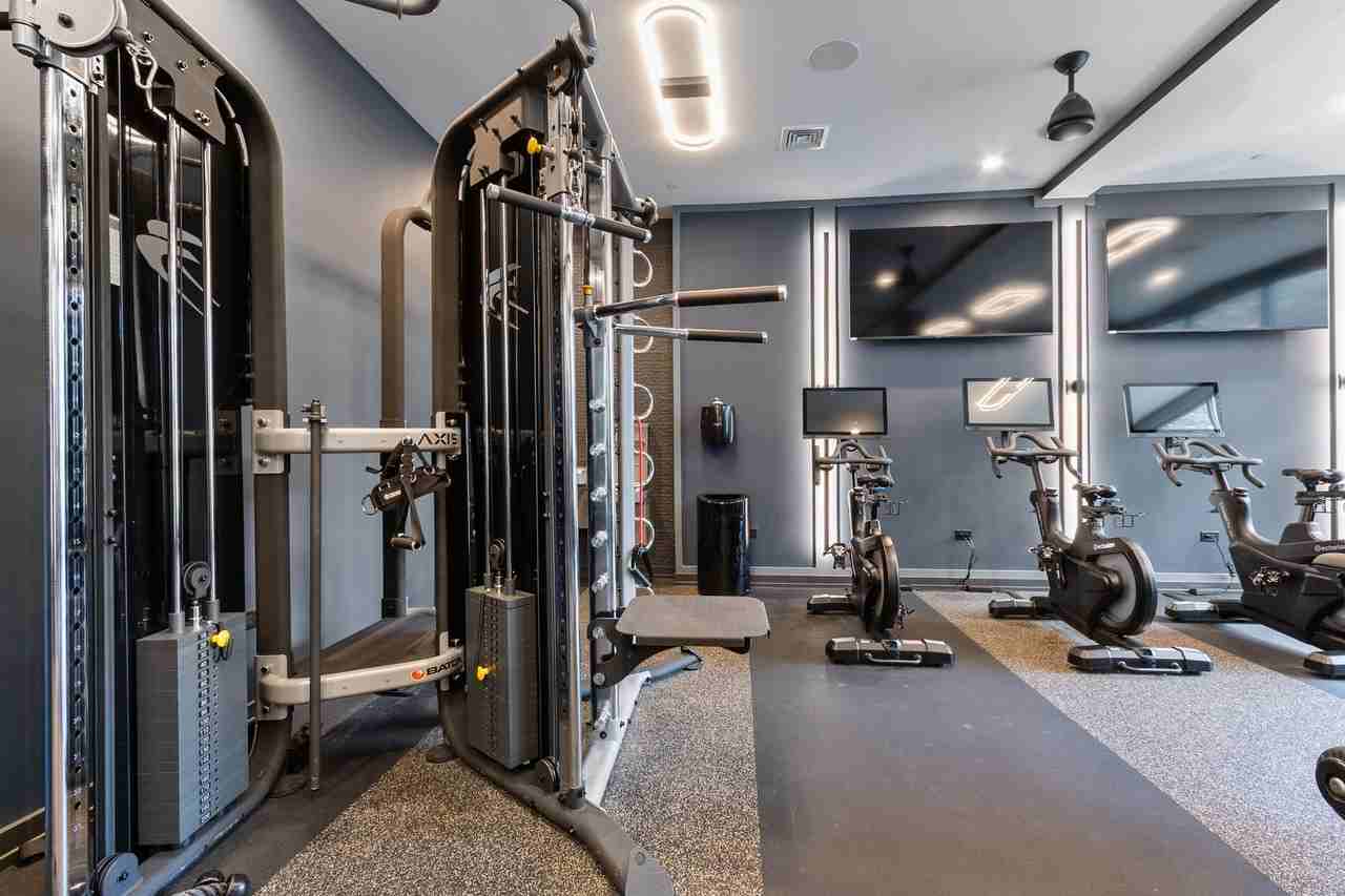 Presidential Gardens at Manchester - Photo 6 of 50