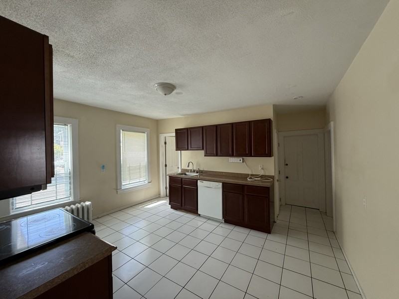 94 West Street #1 - Photo 2 of 10