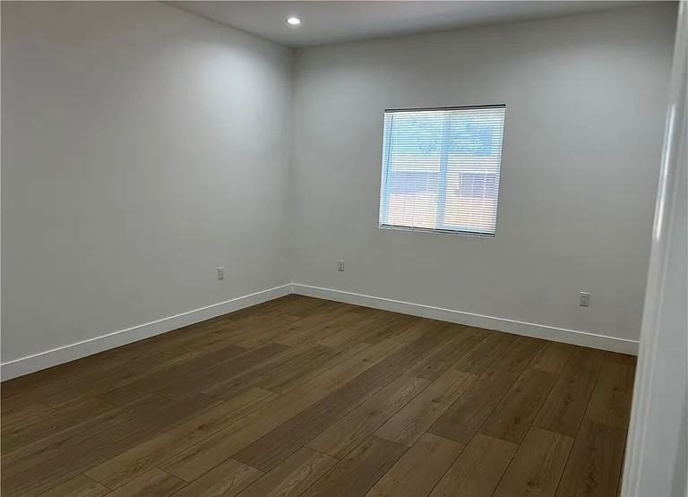 10717 Amestoy Ave - Photo 3 of 15