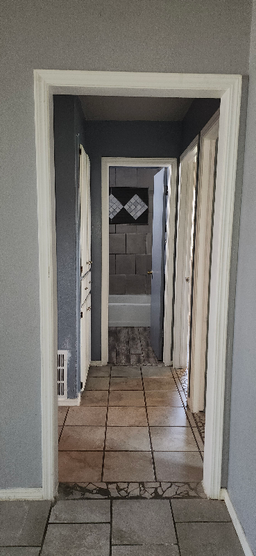 4708 Se 45th St - Photo 7 of 15