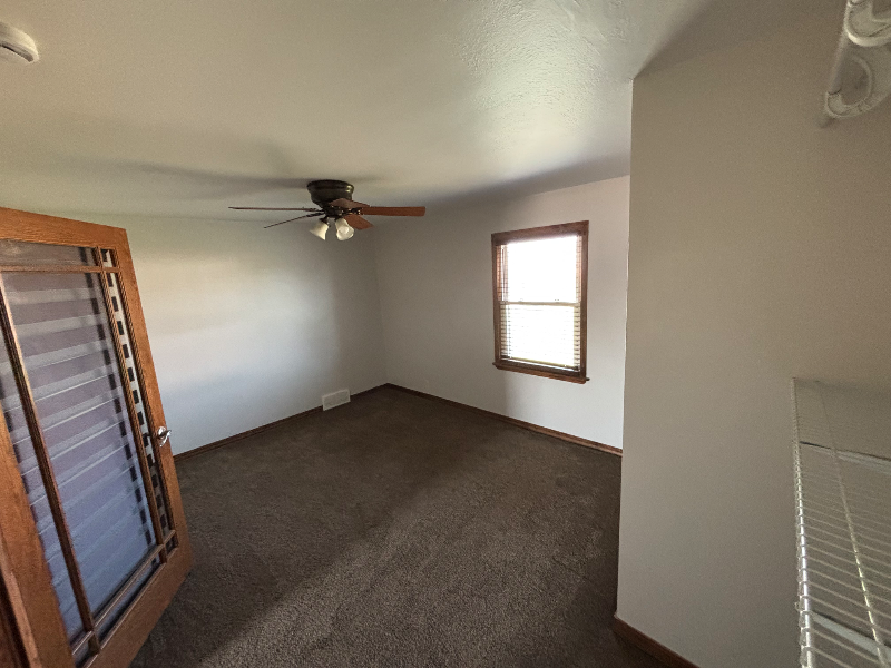 5139 Algoma Rd - Photo 3 of 16