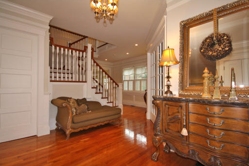 176 Waltham St - Photo 2 of 20