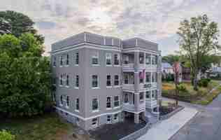 featured image of 1513 Vine St