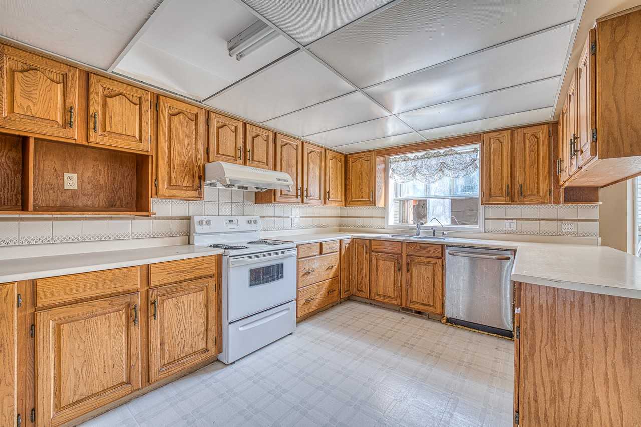 Sunnycroft Rd & Lucas Rd - Photo 5 of 13