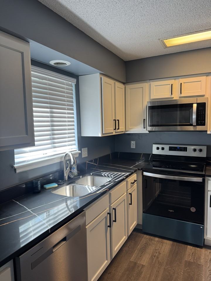 3424 Southwest Arrowhead Road - Photo 5 of 10