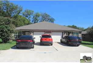 911 Brookview Dr #A - Photo 1 of 1