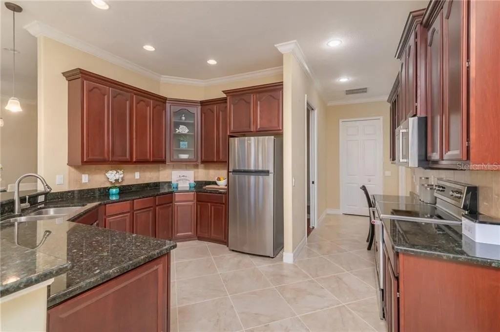 3970 Serenity Cir #NA - Photo 6 of 33