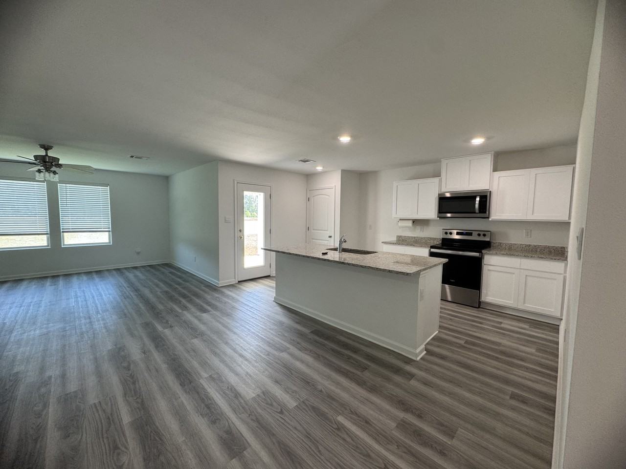35487 Grovemont Dr #NA - Photo 2 of 11