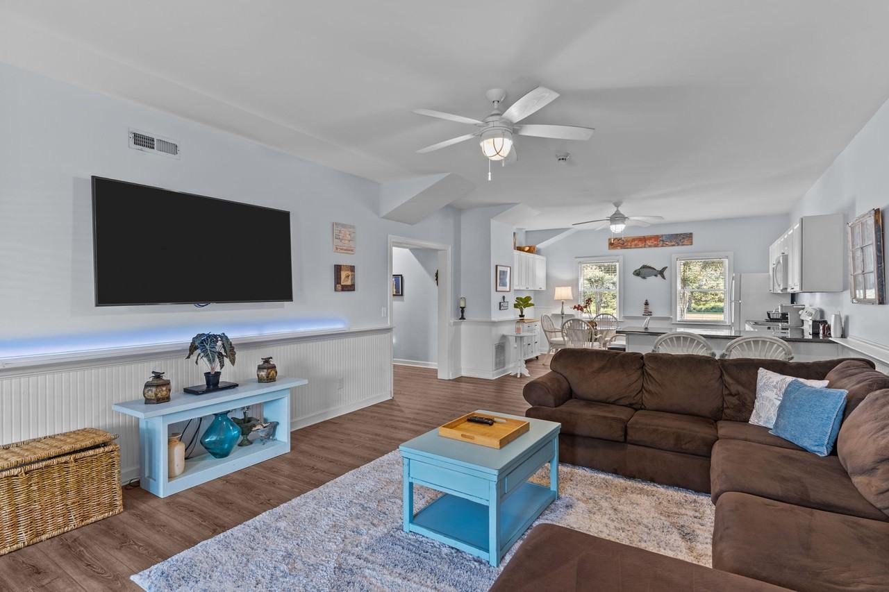 213 Gazebo Ct - Photo 6 of 41