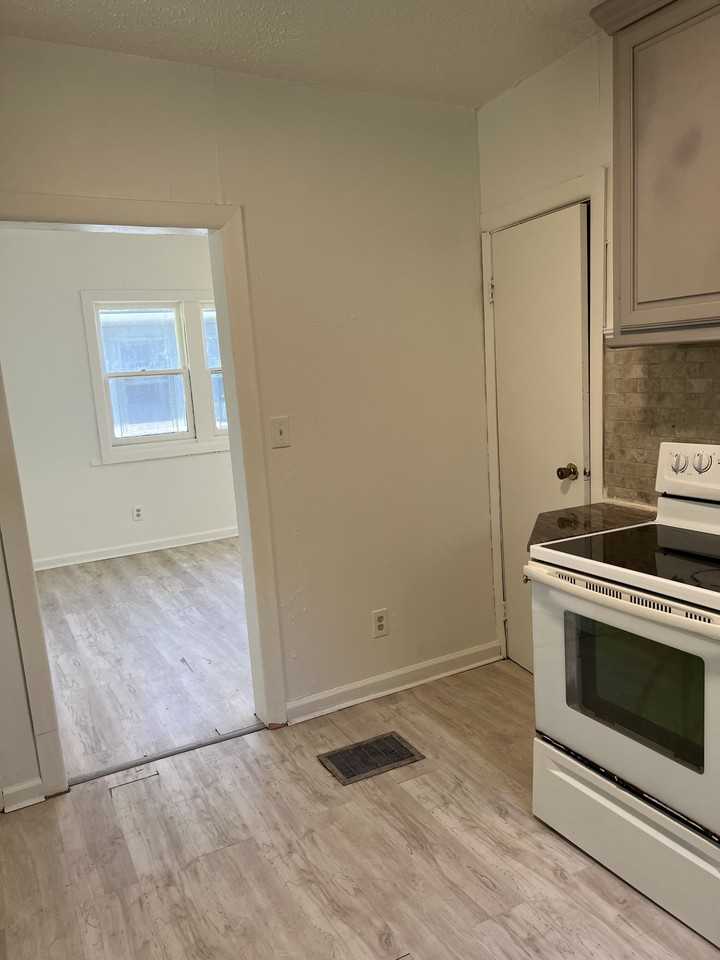 1469 State Ave #NA - Photo 2 of 11