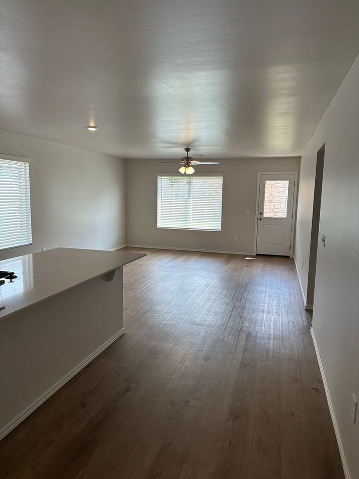 9700 Gray Wolf Ln - Photo 5 of 22