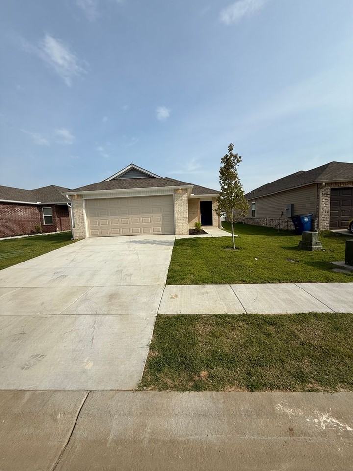 10321 Marilyn Dr - Photo 5 of 19