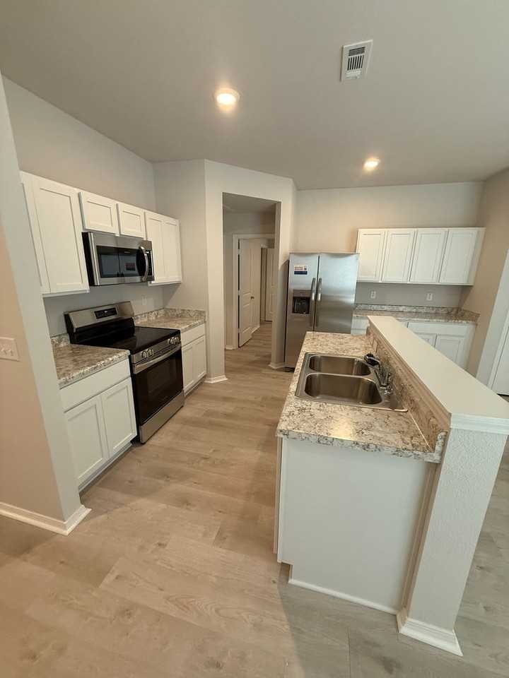 10321 Marilyn Dr - Photo 6 of 19