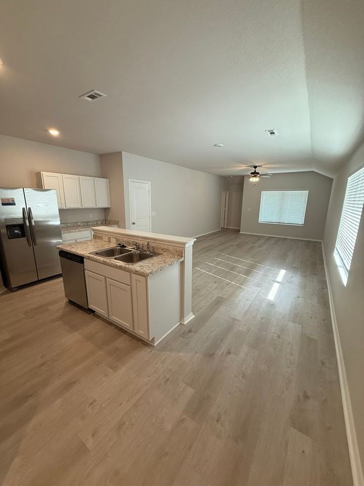 10321 Marilyn Dr - Photo 7 of 19