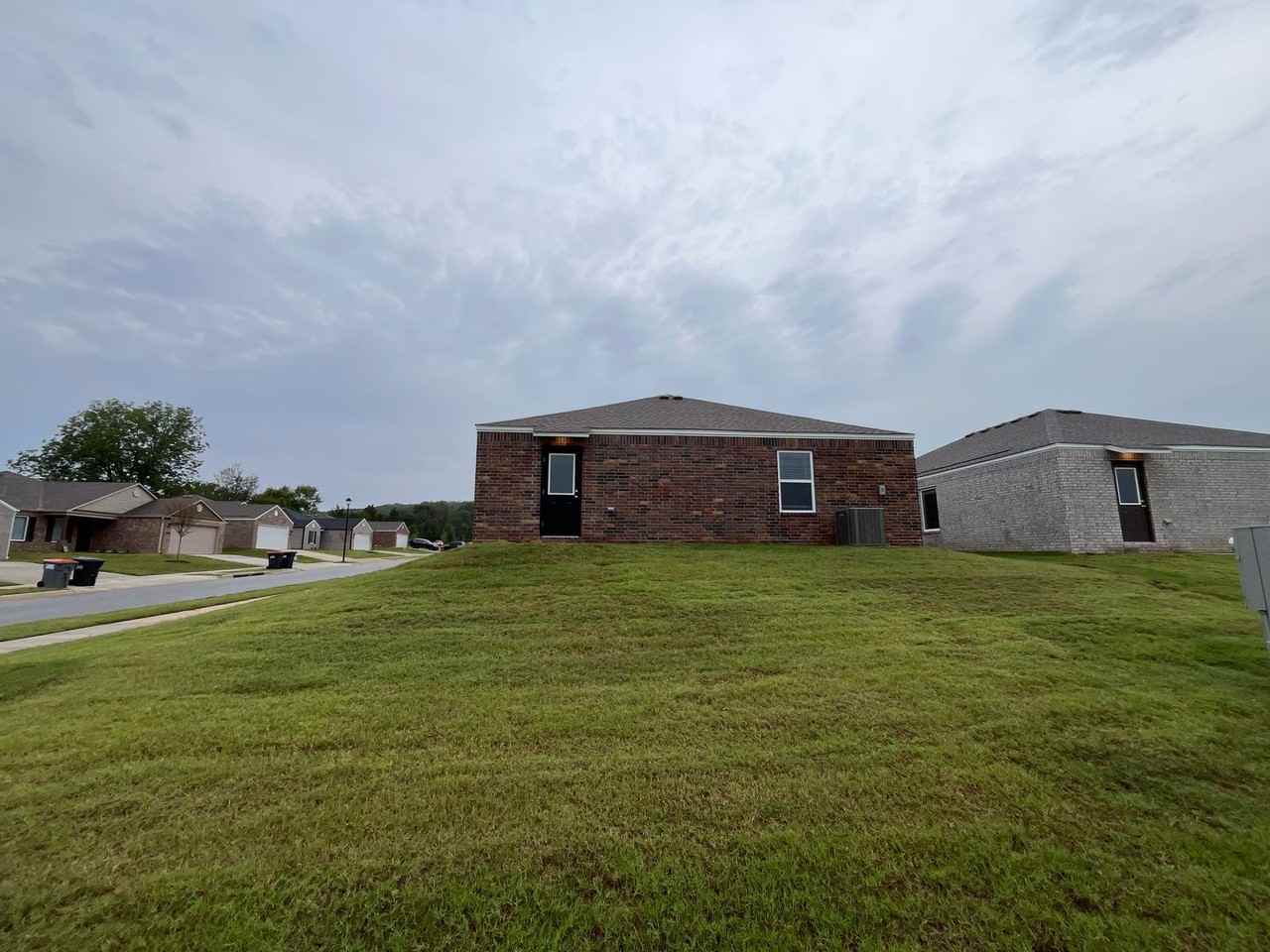 5365 Keystone Ave - Photo 5 of 21