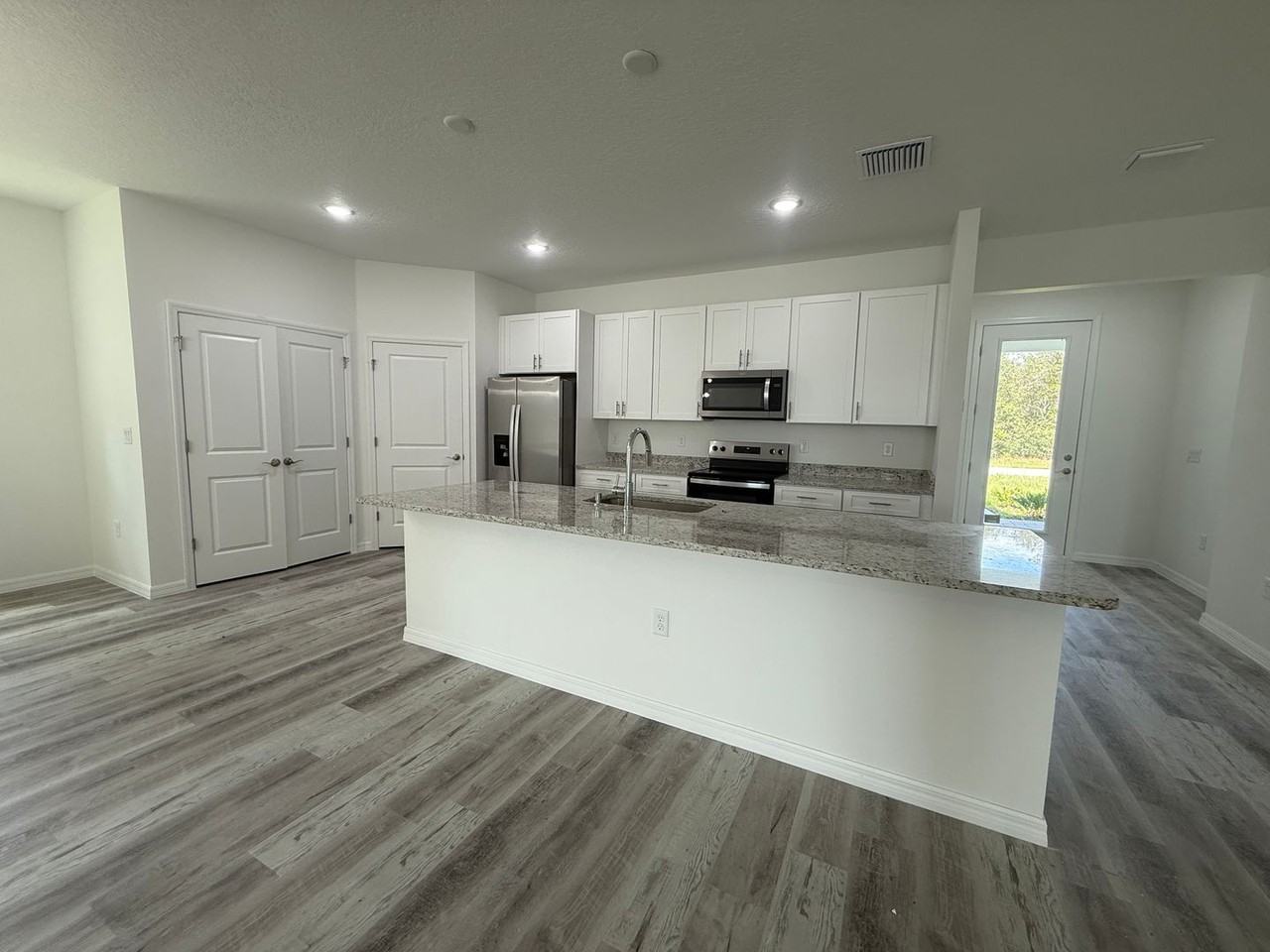 2514 West Lawrence Court - Photo 7 of 25