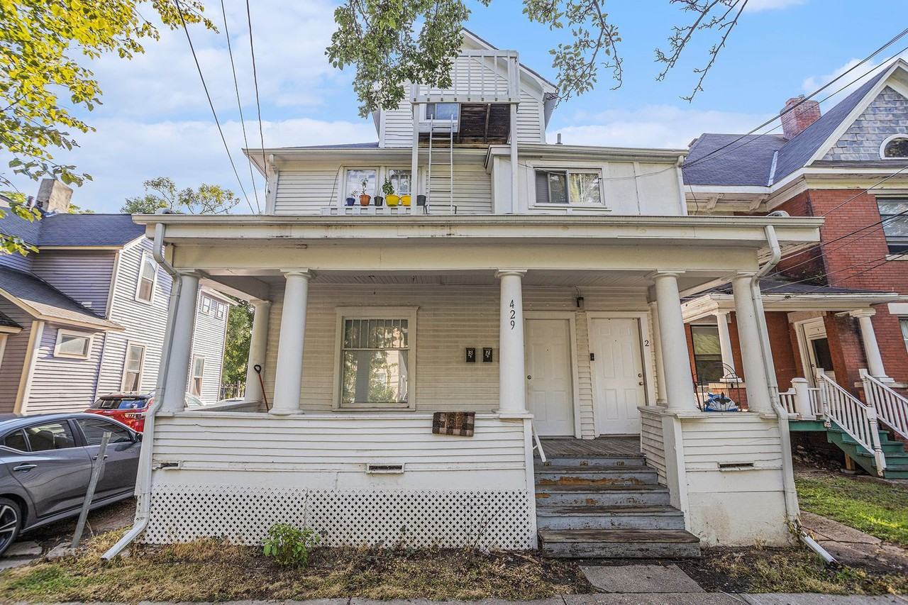 429 Davis St #1 - Photo 3 of 18