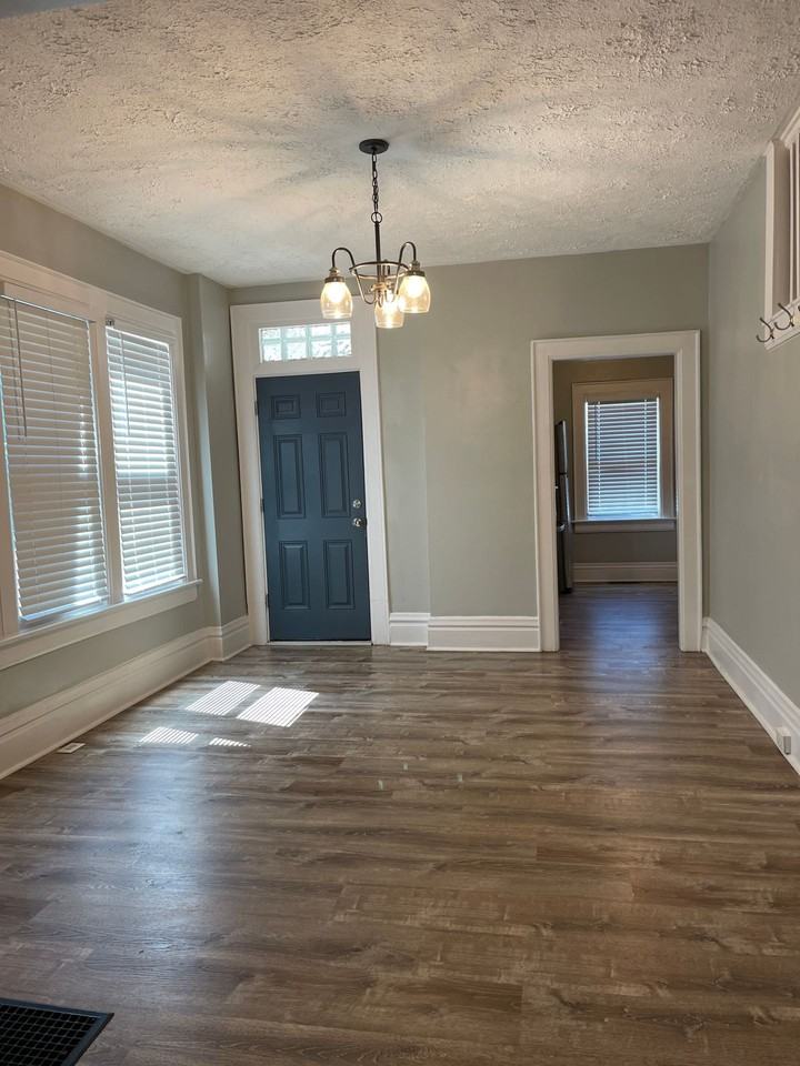 931 E. Whittier Street - Photo 6 of 22